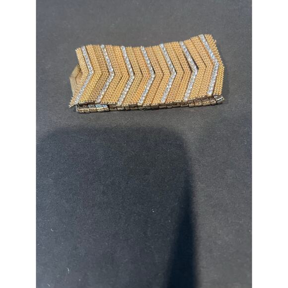 Articulated Chevron Gold Tone Rhinestones Stretch Cuff Bracelet - Picture 3 of 8
